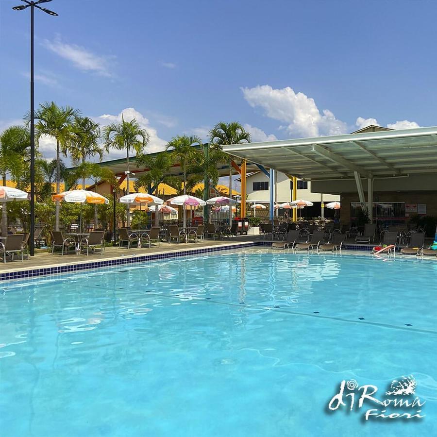 Diroma Fiori Incluso1 dia no Acqua Park, Splash e Slide - Com roupas de Cama Caldas Novas Exterior foto